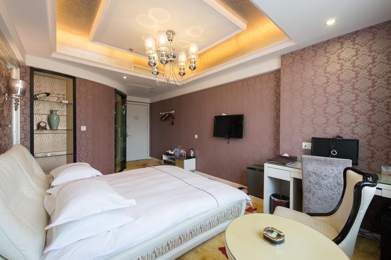 Lvgu Hotel Yiwu  Bagian luar foto